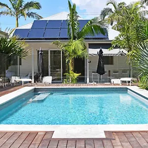 4* Frühstückspension Byron Palms & - Adults Only